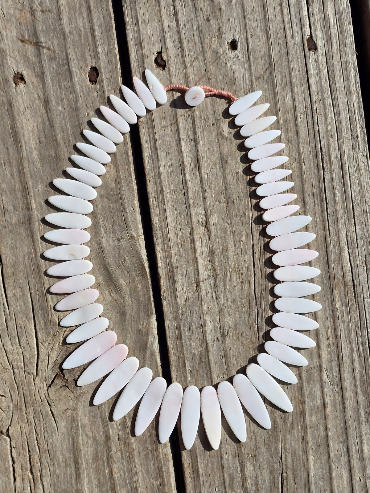 Natural Pink Queen Conch Shell Graduated Spike Statement Necklace & Design Strand – 21"